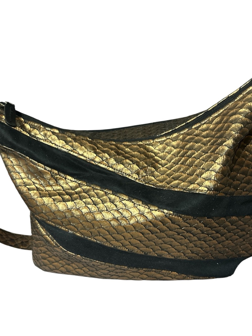 Bobbie’s bags rare Metallic Gold Shoulder Bag with Black Trim leather nice cond